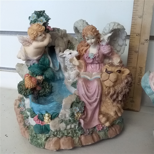 VINTAGE POTTERY PIECES & RESIN MUSICAL FOUNTAINS