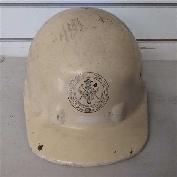 MILITARY HELMET AND PIN, AMERICAN FLAG, HARD HAT, CAMPING BAG AND CANTENE