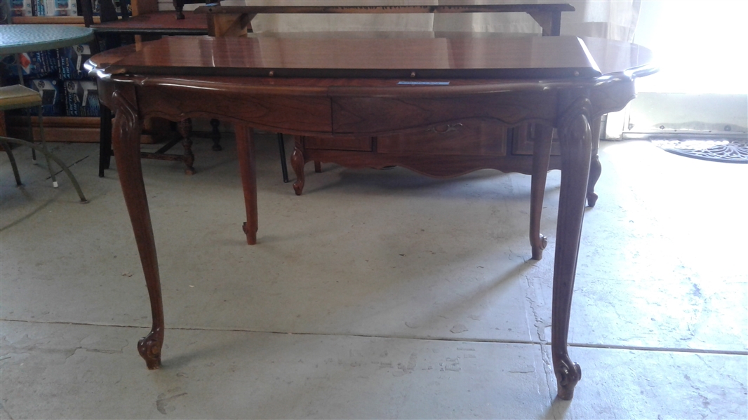 VINTAGE 1970'S BAROQUE DINING TABLE WITH 3 LEAFS