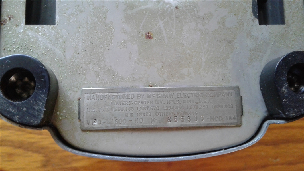 VINTAGE MCGRAW ELECTRIC TOASTER 