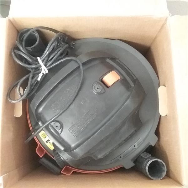 RIDGID 12 GAL WET/DRY VAC