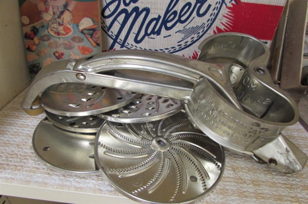 VINTAGE KITCHEN ESSENTIALS