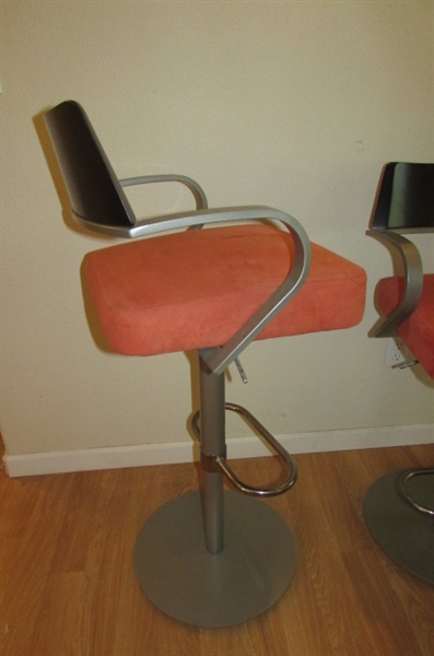 ANOTHER PAIR OF MODERN ADJUSTABLE HEIGHT BARSTOOLS