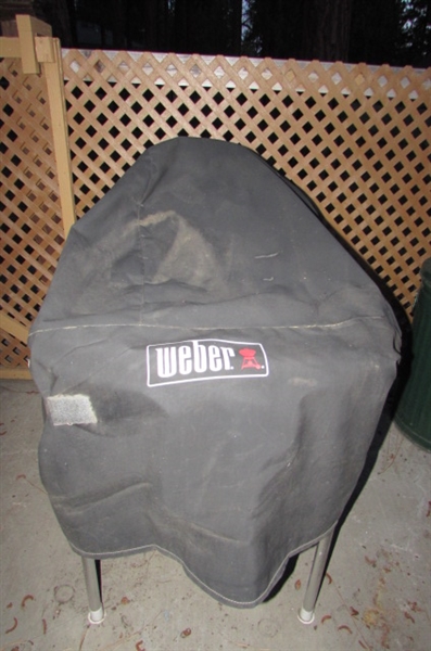 WEBER CHARCOAL BBQ WITH TABLE AND COVER