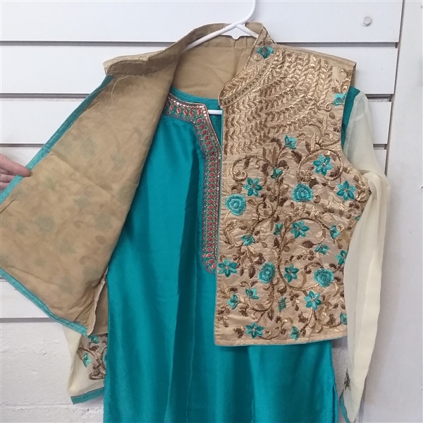 BOLLYWOOD INDIAN WOMENS COSTUME