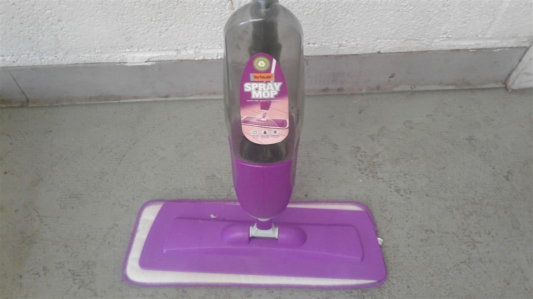 VORFREUDE SPRAY MOP REFILLABLE TANK AND MACHINE WASHABLE MICROFIBER PAD 