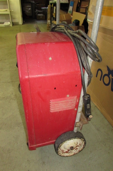 LINCOLN AC-225 ARC WELDER