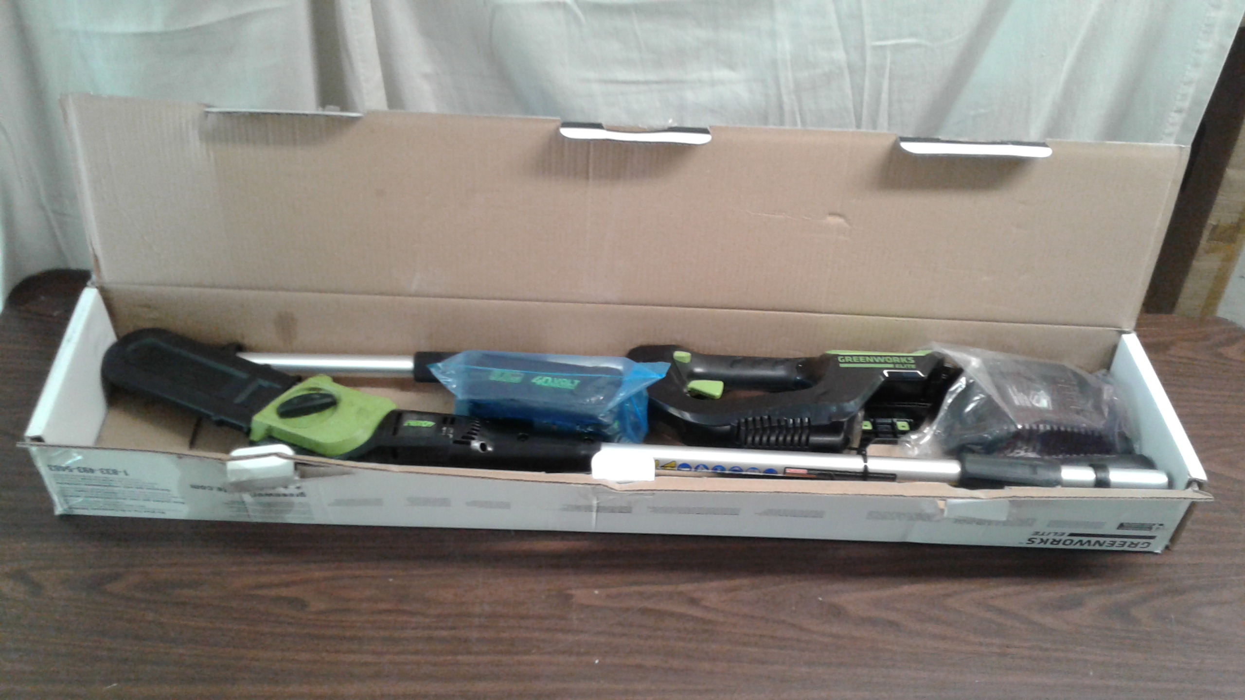 Lot Detail - GREENWORKS ELITE CORDLESS POLE SAW