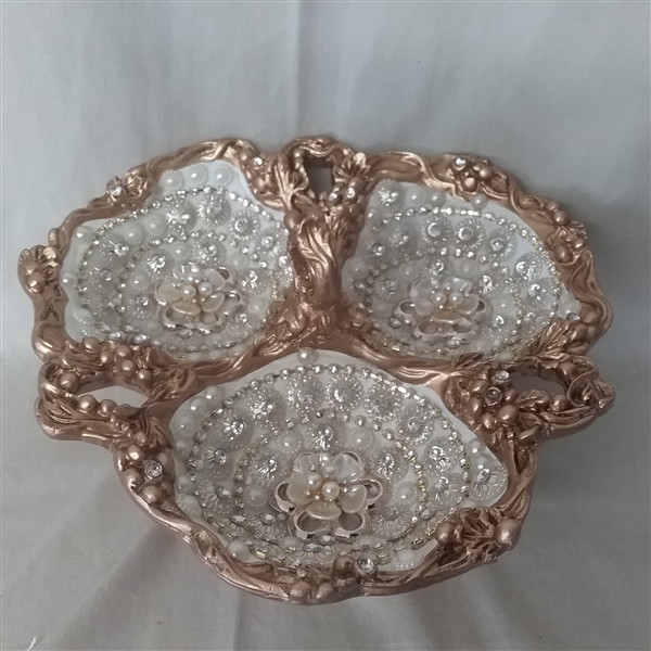 DECORATIVE FRUIT DISH