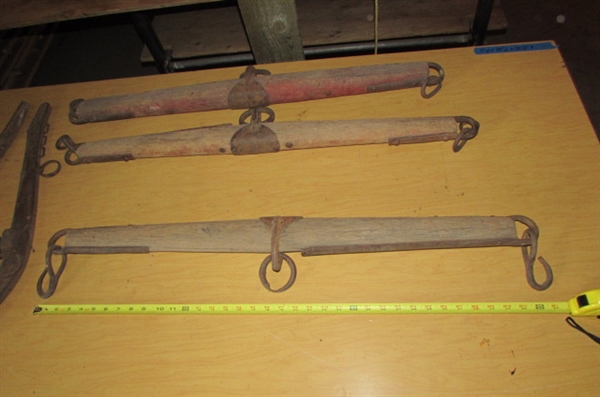 ANTIQUE BUGGY PARTS