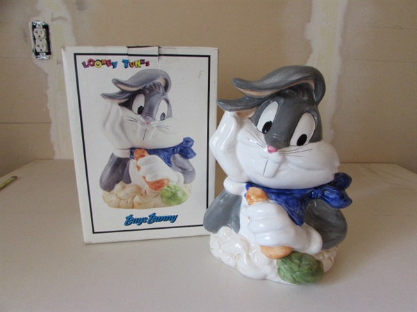 LOONEY TUNES 'BUGS BUNNY' COOKIE JAR