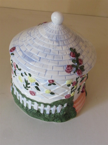 COUNTRY GAZEBO COOKIE JAR