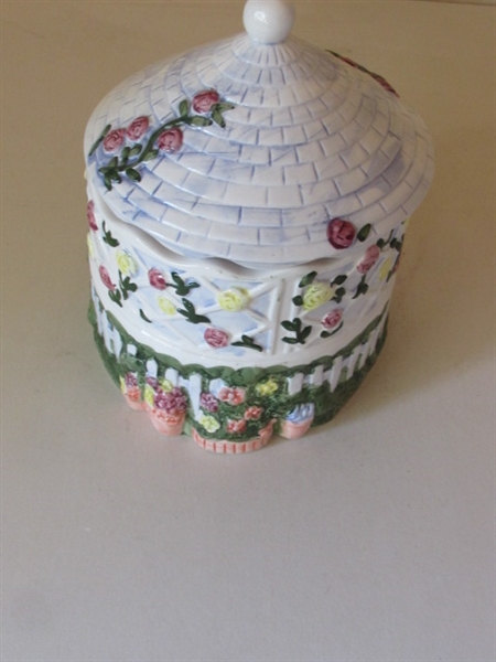 COUNTRY GAZEBO COOKIE JAR