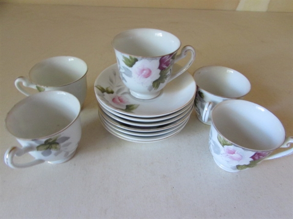 OCCUPIED JAPAN HAND PAINTED TEA CUPS & SAUCERS