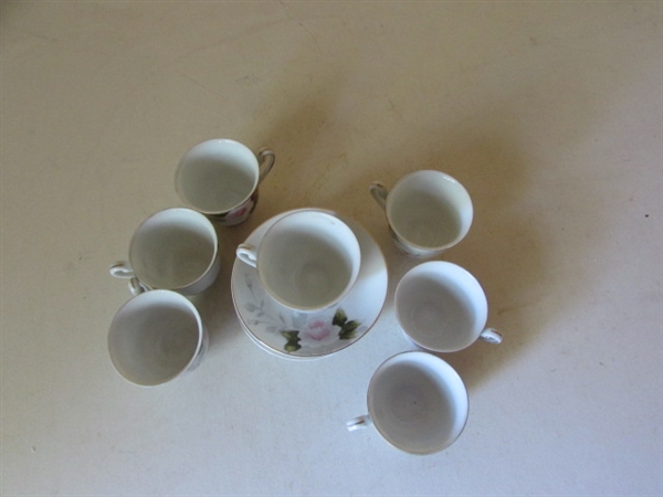 OCCUPIED JAPAN HAND PAINTED TEA CUPS & SAUCERS