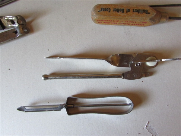 VINTAGE KITCHEN UTENSILS