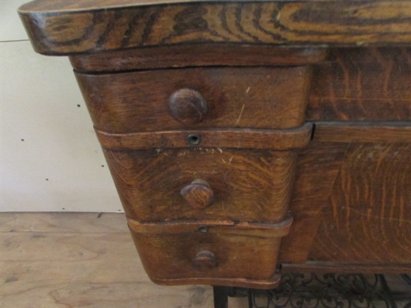 VINTAGE FRANKLIN TREADLE SEWING MACHINE IN CABINET