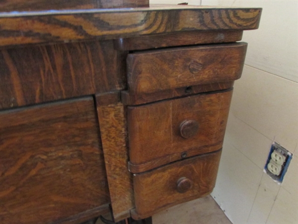 VINTAGE FRANKLIN TREADLE SEWING MACHINE IN CABINET