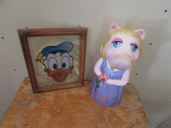 MISS PIGGY & DONALD DUCK