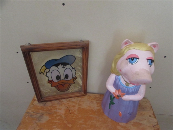 MISS PIGGY & DONALD DUCK