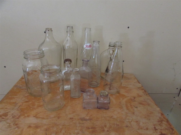 COLLECTION OF VINTAGE & ANTIQUE BOTTLES