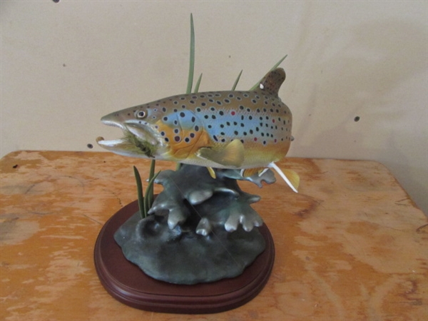 NOBLE BROWN' FISH BY FRANZ DUTZLER - NEW