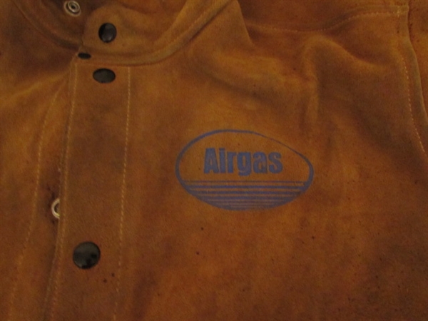 LEATHER AIRGAS JACKET & CHAPS