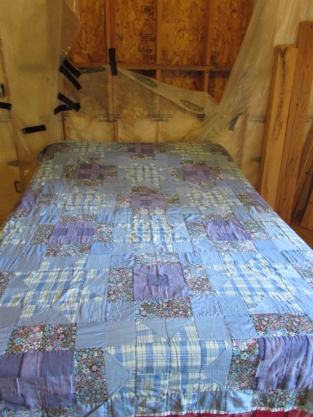 VINTAGE HANDSTITCHED QUILT - BLUE