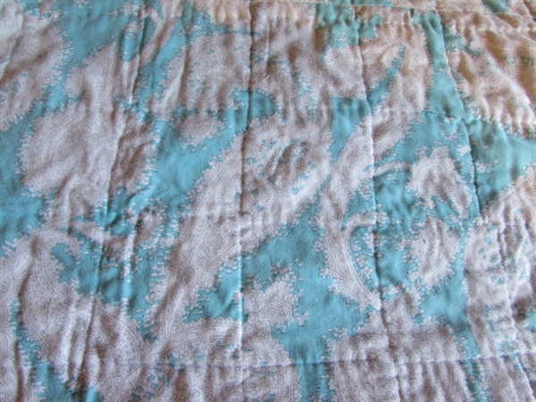 VINTAGE HANDSTITCHED QUILT - BLUE