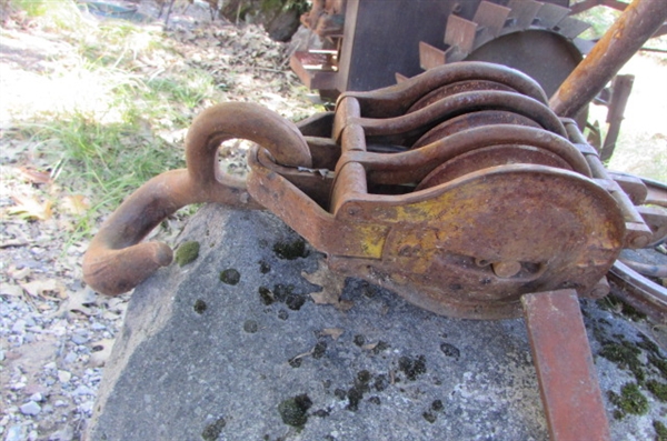 RUSTY METAL YARD ART - PULLEYS & MORE