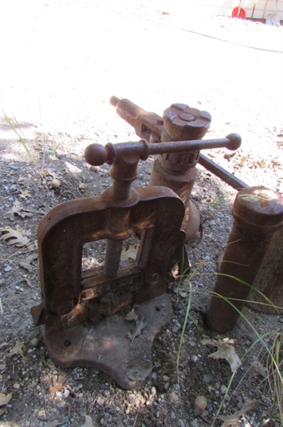 PIPE VISE & OTHER METAL YARD ART