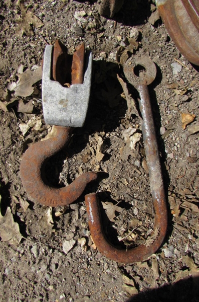 OLD METAL PULLEYS FOR YARD ART