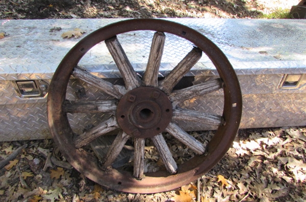 WOOD SPOKE WHEEL YARD ART