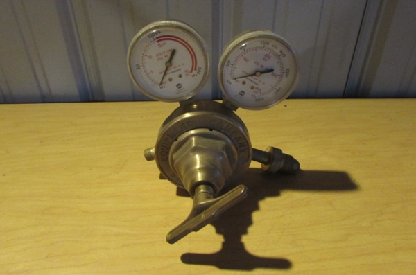 4 PRESSURE REGULATORS