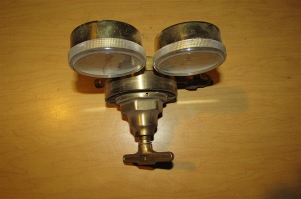 4 PRESSURE REGULATORS