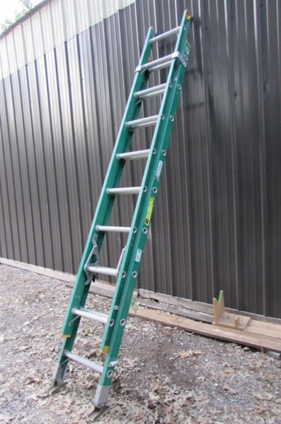 18' FIBERGLASS EXTENSION LADDER