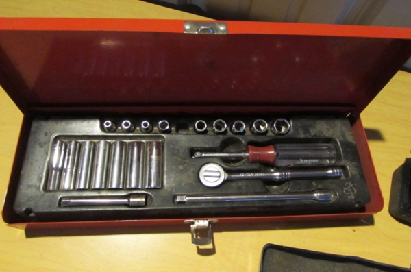 SOCKET SETS