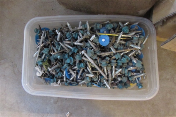 LARGE LOT OF VARIOUS NAILS & SCREWS