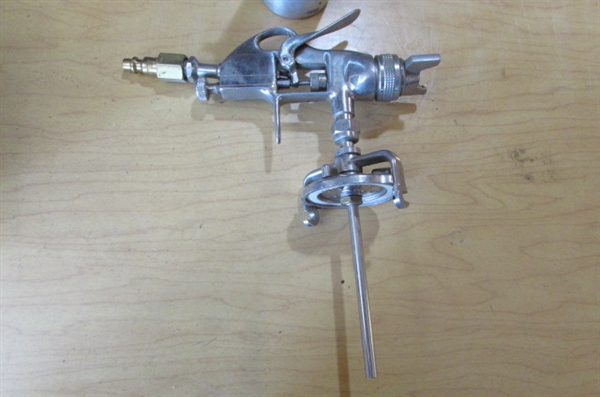 CAMPBELL HAUSFELD PAINT GUN & FINISHING PAINT SPRAYER