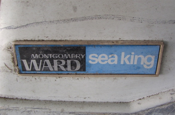 MONTGOMERY WARD 'SEA KING' OUTBOARD MOTOR & 5-GALLON GAS CAN