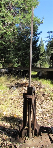 PM CORP RAILROAD SWITCH STAND