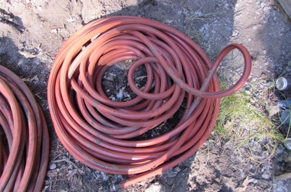 2 HEAVY DUTY GARDEN HOSES