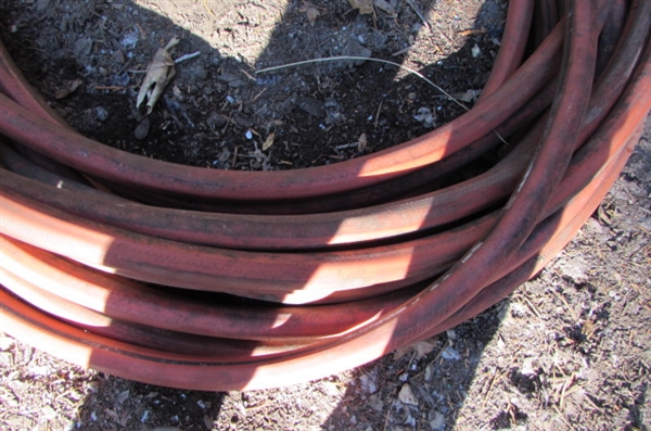 2 HEAVY DUTY GARDEN HOSES