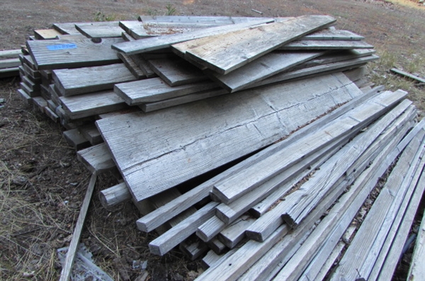 PILE OF 2 X 6 X 10' REDWOOD LUMBER