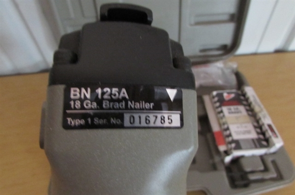 PORTER CABLE BRAD NAILER WITH EXTRAS