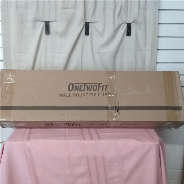 ONETWOFIT WALL MOUNT PULL UP BAR