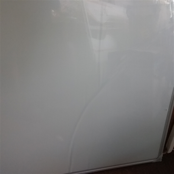 48 X 36 INCH MAGNETIC WHITE BOARD 