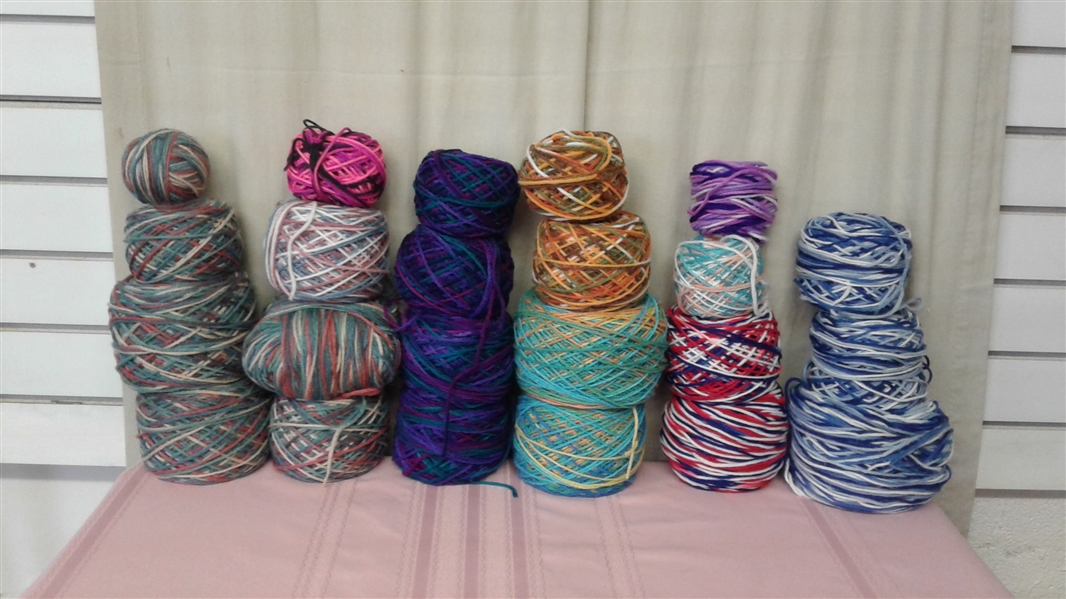 VARIEGATED YARN LOT AND CROCHET MAGAZINES