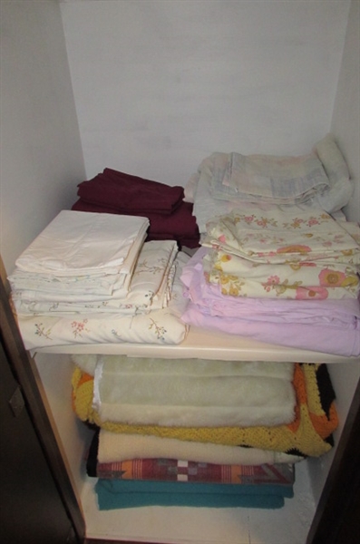 CONTENTS OF LINEN CLOSET - SHEETS AND BLANKETS