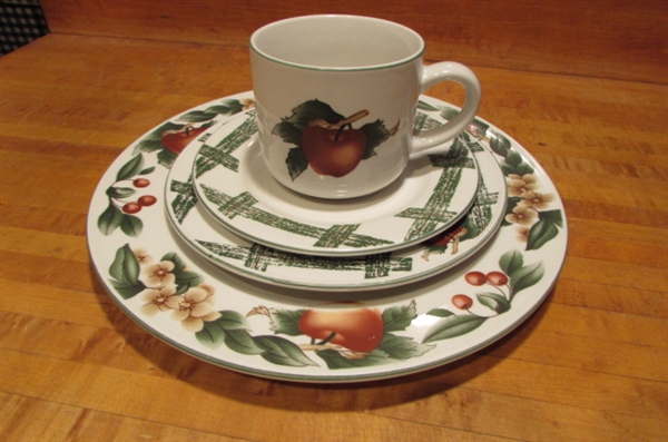 2 NEW CADES COVE 4-PIECE PLACE SETTINGS